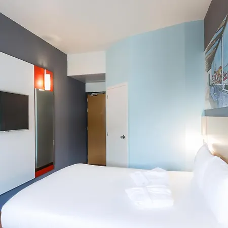 Hotel Ibis Parque Nações 3*