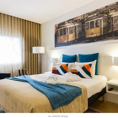 Ibis Parque Nações 3*
