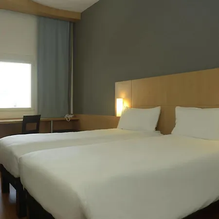 Ibis Parque Nações Hotel 3*