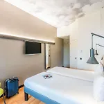 Ibis Parque Nacoes מלון 3*