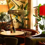 Ibis Parque Nacoes ליסבון
