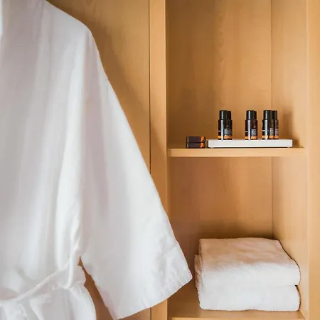 Ibis Parque Nacoes Hotel 3*
