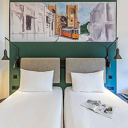 Ibis Parque Nacoes Hotel 3*