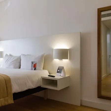 Ibis Parque Nacoes מלון