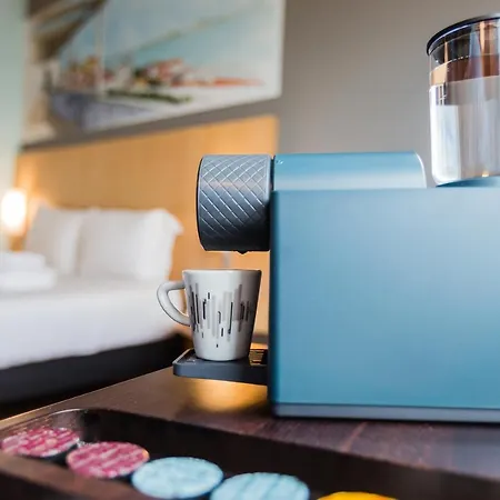 Ibis Parque Nações 3*